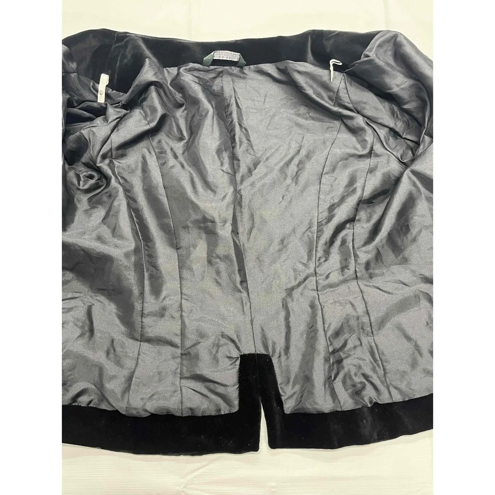 Laura Ashley NWOT Vintage Black Velvet Fitted‎ Button Up Collarless Jacket Sz 12